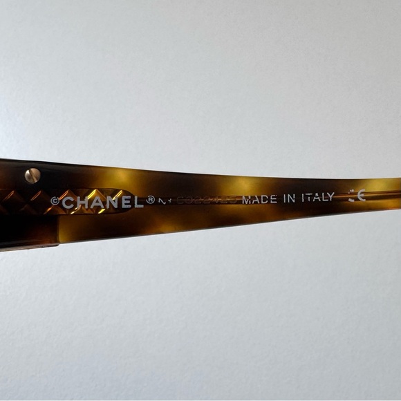 Vintage Chanel Sunglasses - Picture 6 of 8